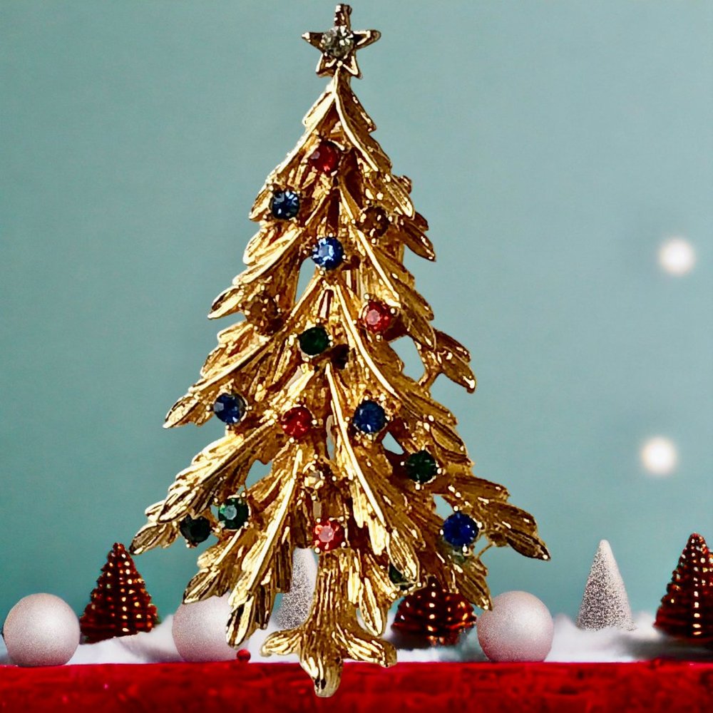 ART Arthur Pepper Vintage Christmas Tree Brooch Pin Gold Tone Rhinestones Signed